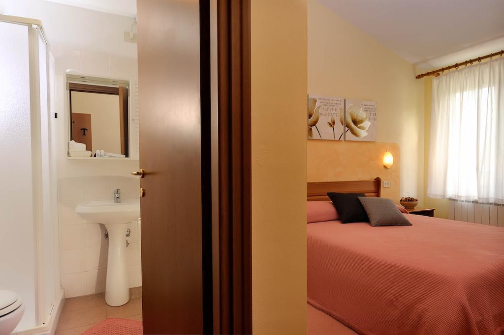 Le Rondini Hotel Riccò del Golfo di Spezia Cameră foto