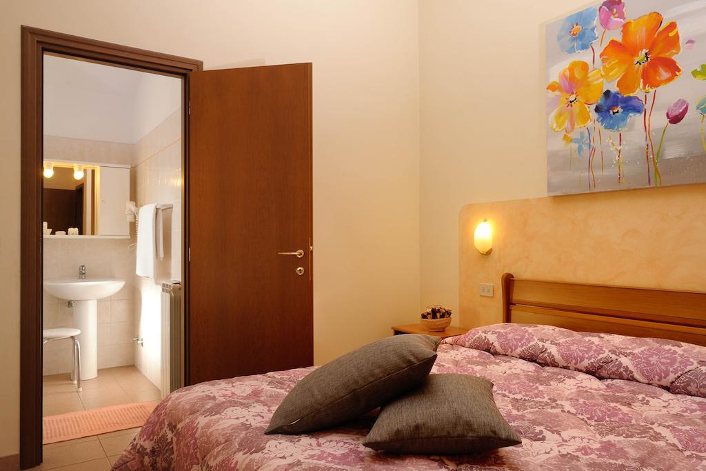 Le Rondini Hotel Riccò del Golfo di Spezia Cameră foto